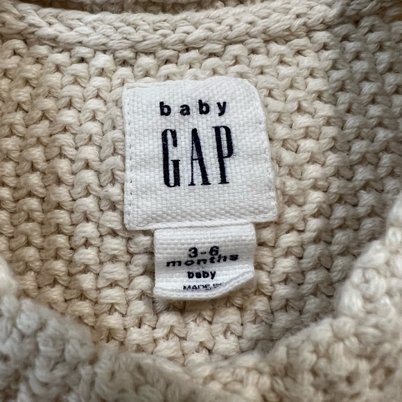 Baby Gap | Cream Button Up Cardigan Sweater | Gender Neutral | 3-6M - Picture 4 of 4